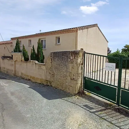 D'hotes Au Clocher Frühstückspension Saint-Seurin-de-Cadourne