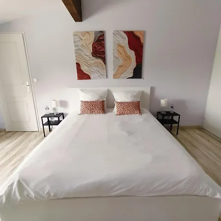 Frühstückspension D'hotes Au Clocher 3*