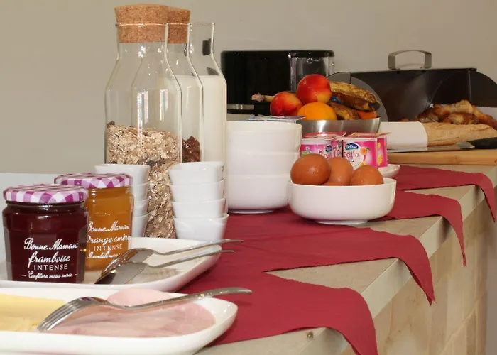 Au Clocher Bed and Breakfast