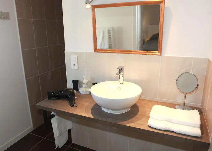 Au Clocher Bed and Breakfast