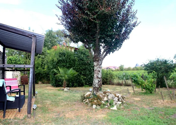 Au Clocher 3* Saint-Seurin-de-Cadourne